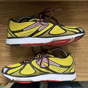 EUC Newton Kismet Shoes Mens 8 Yellow Black M011915 Running Road Race Reflective